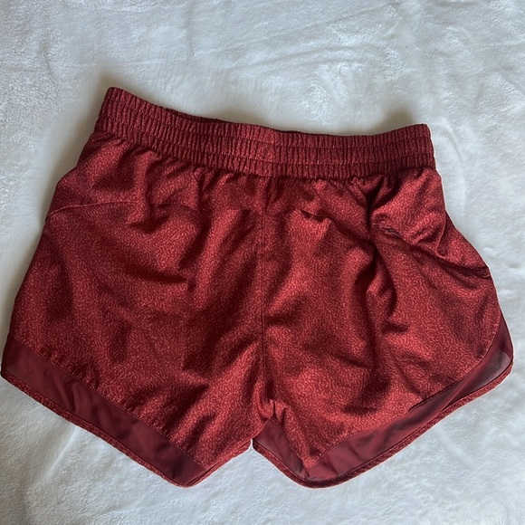 Athleta Mesh Racer Run Shorts 4” Size XS - Picture 4 of 11